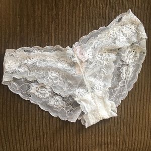 NWT Victoria's Secret deadstock lacy panties